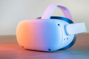 AR-Brillen: Weiß-rosa Datenbrille für virtuelle und erweiterte Realität